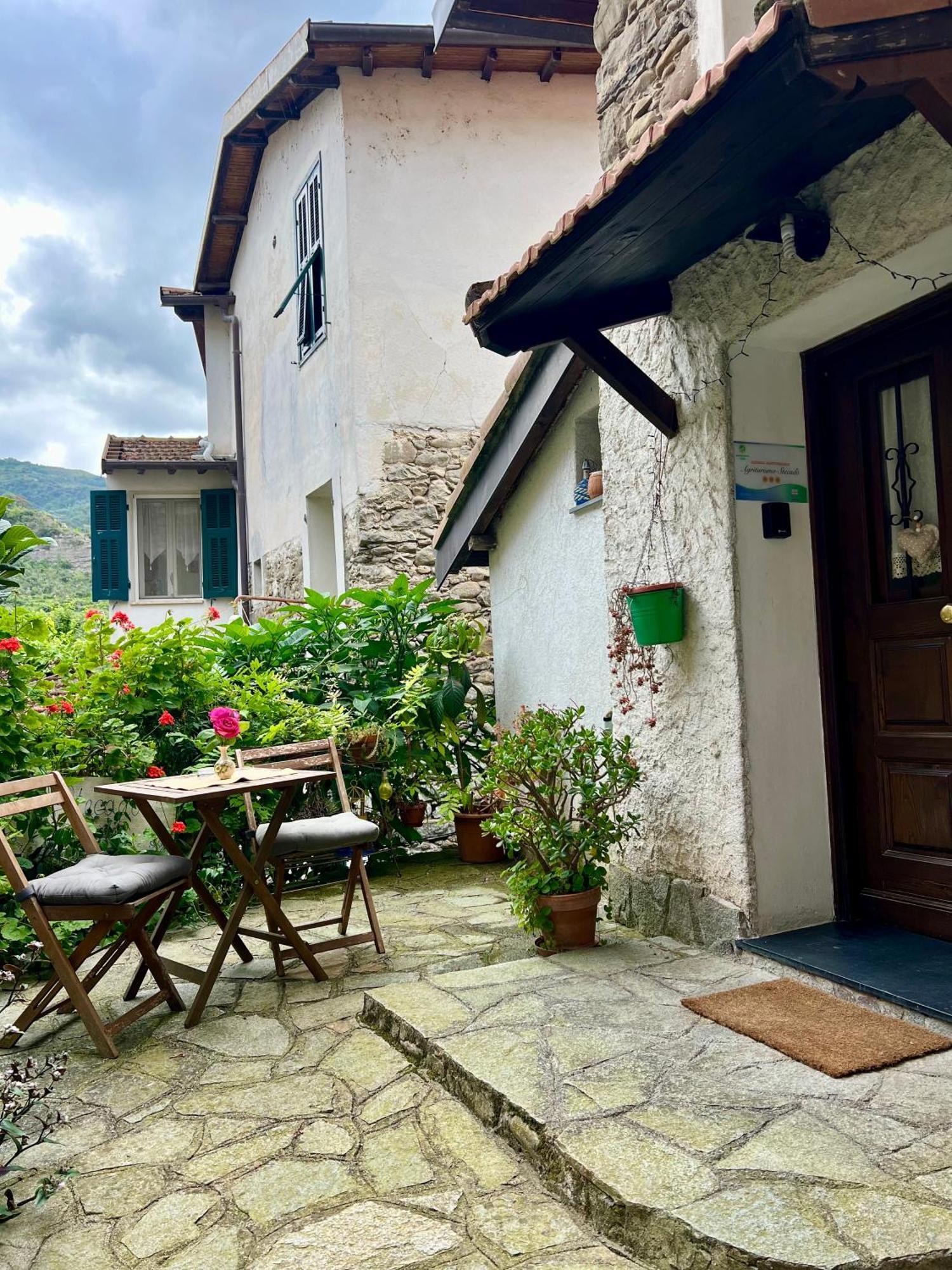 Apartmán Stecado - Il Soppalco Dolceacqua Exteriér fotografie